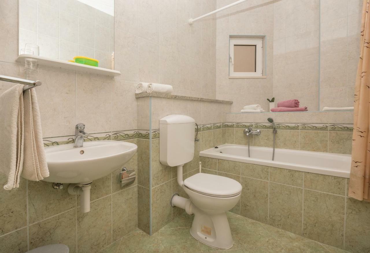 Villa Ivka Tučepi エクステリア 写真